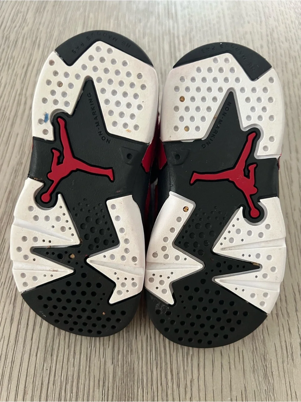 Air Jordan 6 retro toro bravo boys Red Suede Lace-Up Shoes